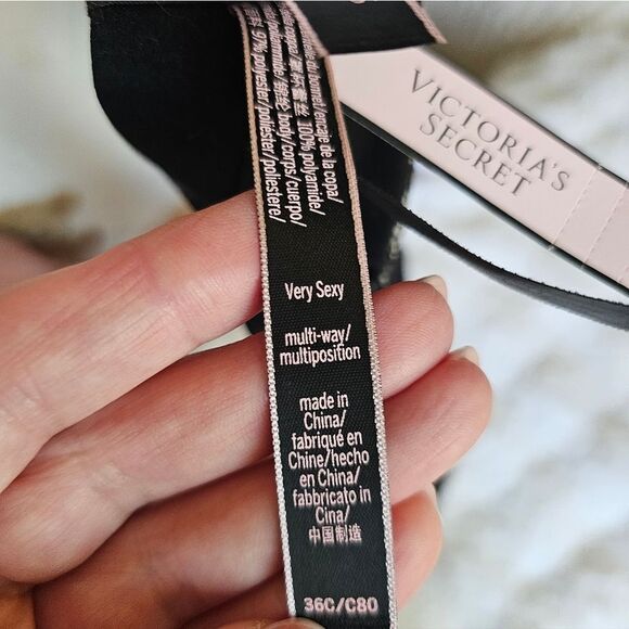 Victoria's Secret Black and Cream Lace Bra - Picture 6 of 6